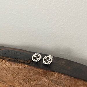 Gucci Interlocking stud earrings |NWOT